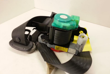 Gurt Sicherheitsgurt Anschnallgurt Rollgurt vorn rechts Mazda Premacy CP